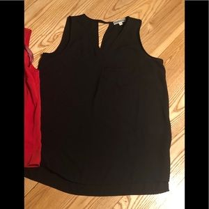 sleeveless blouse
